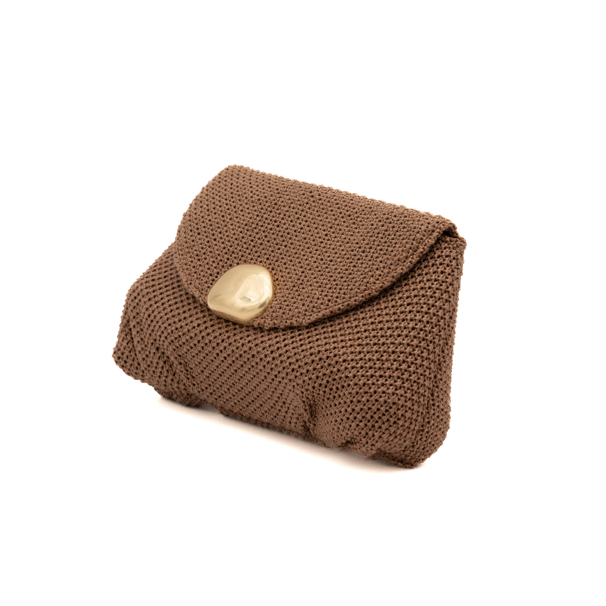 Cartera de fiesta rafia chocolate con cierre magnético