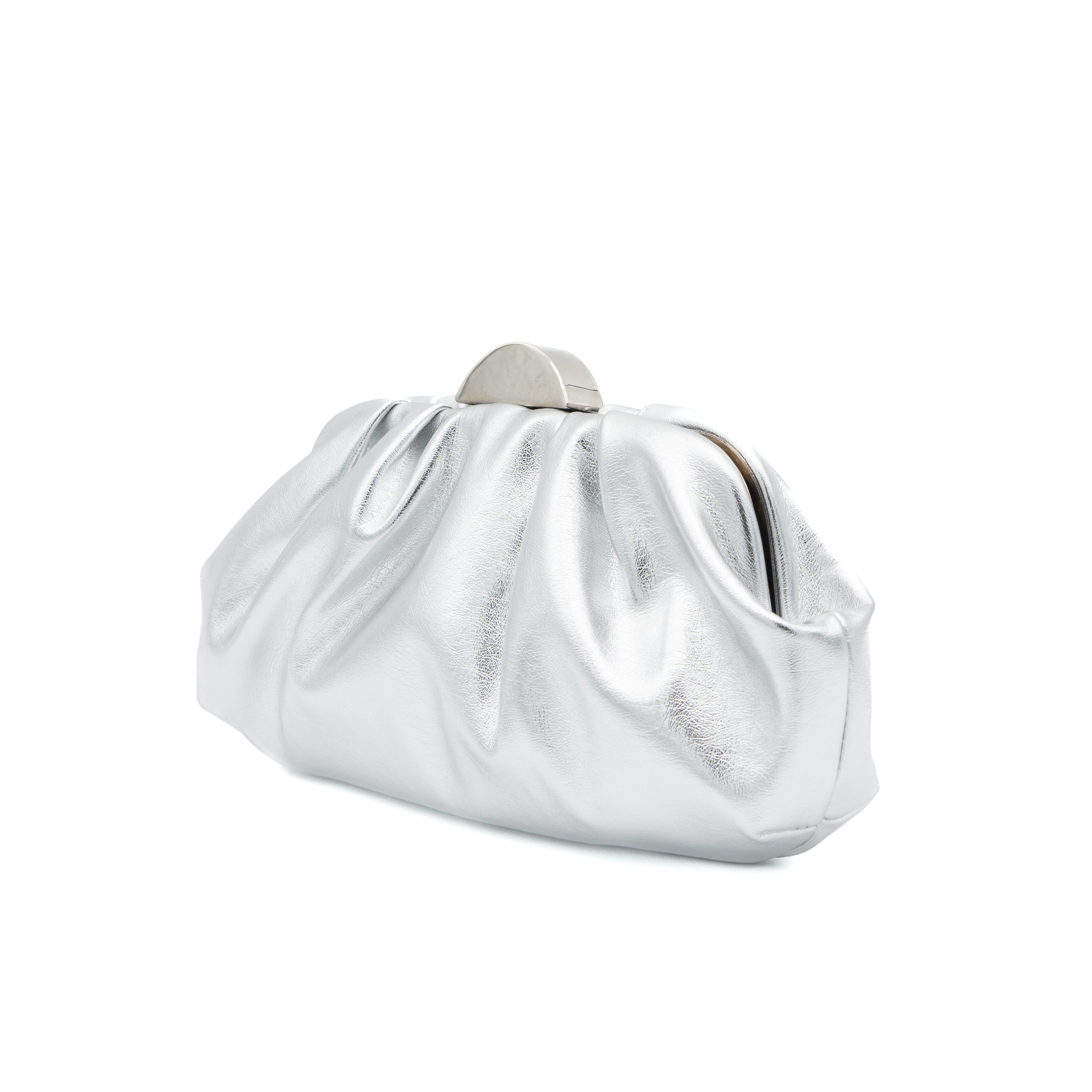 Bolso clutch de fiesta fruncido metalizado plata