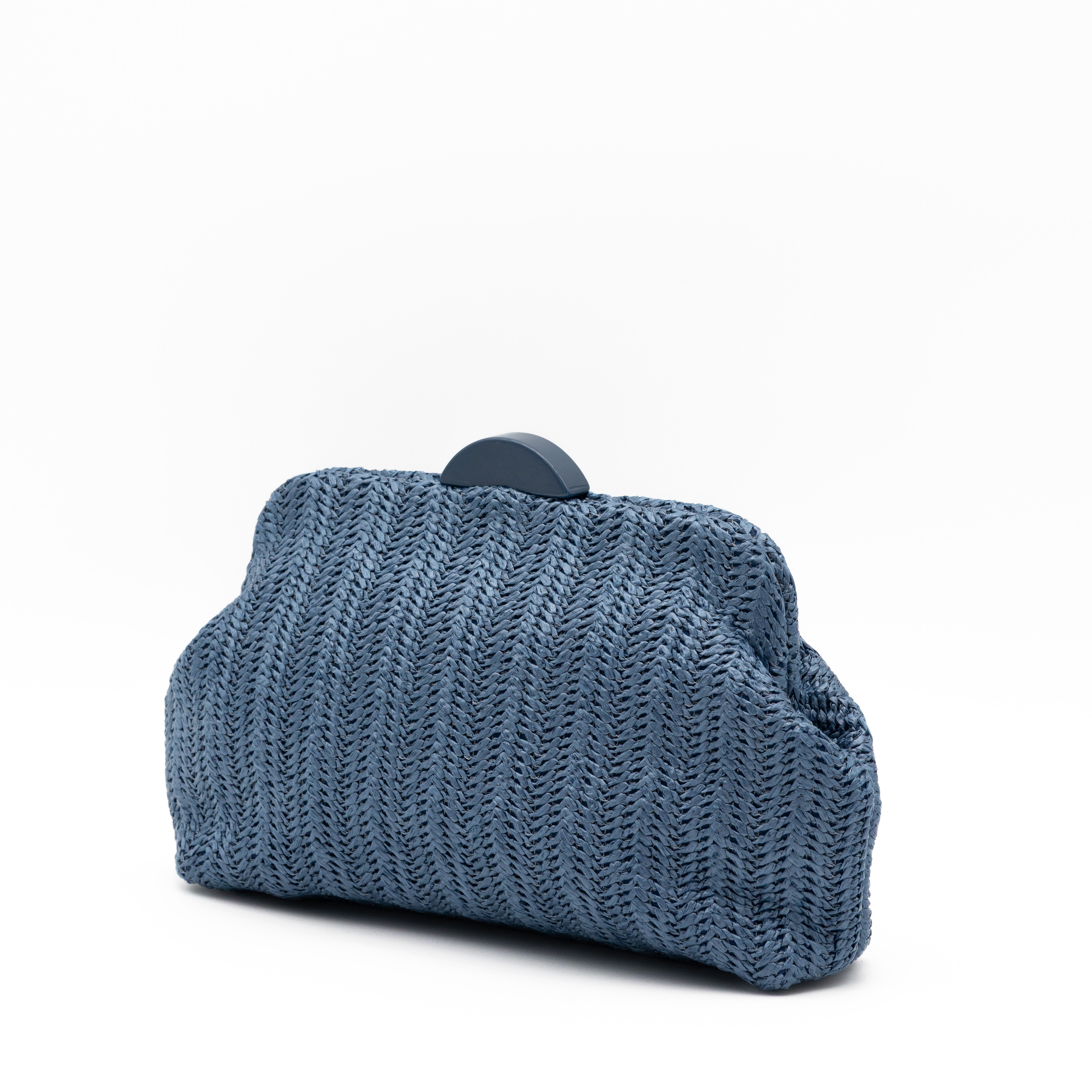 Bolso de fiesta de rafia marino con diseño en espiga y cadena metálica desmontable