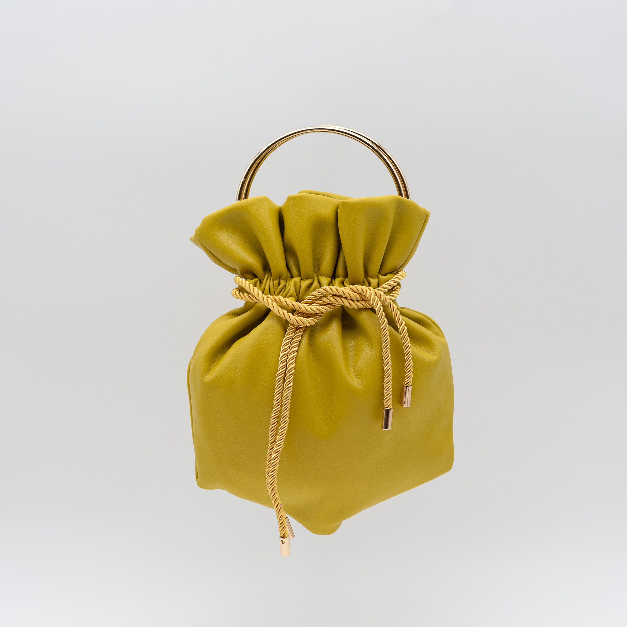 Bolso bombonera de fiesta en polipiel lima con asa metálica y cordón ajustable, perfecto para bodas y cócteles