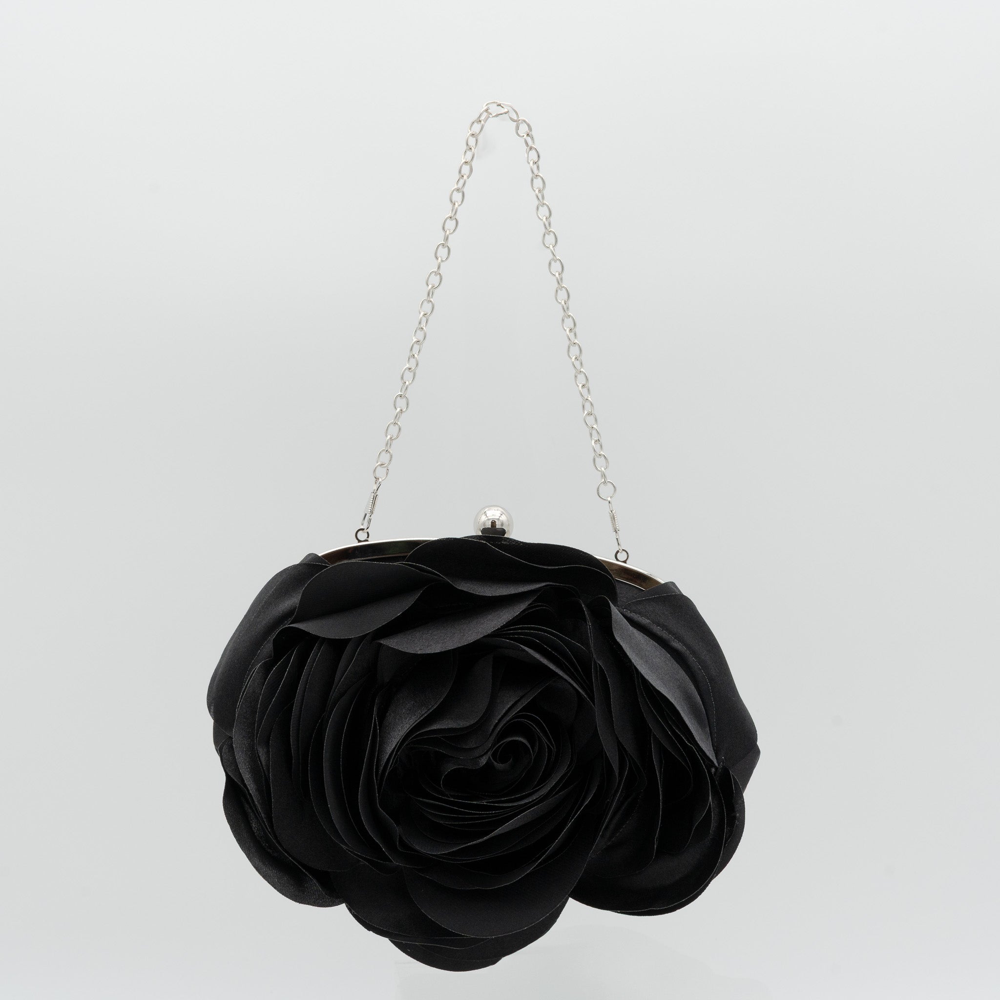 Bolso de fiesta con diseño floral en raso negro y cadena plateada