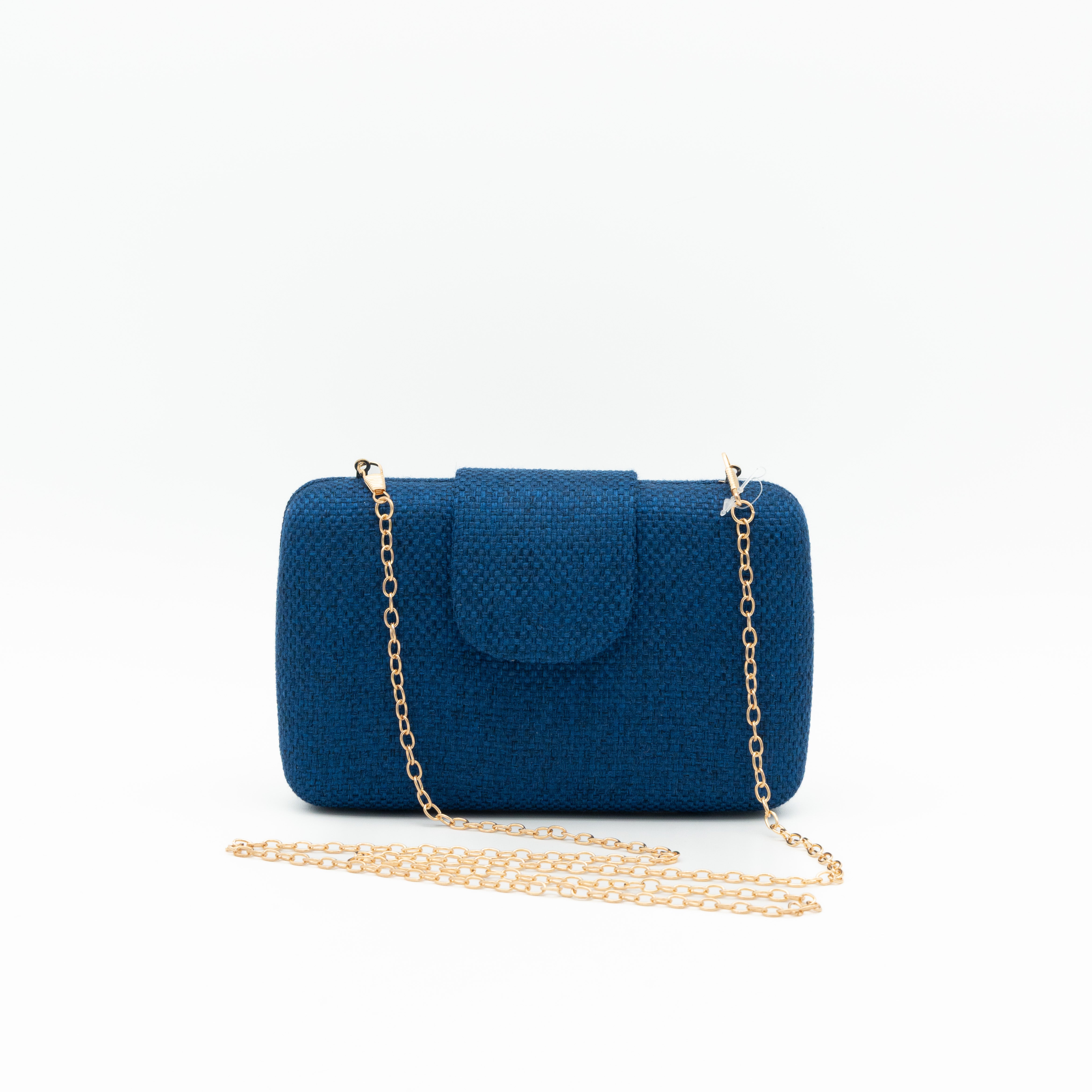 Bolso de fiesta de rafia azul marino con solapa y cadena metálica fina desmontable