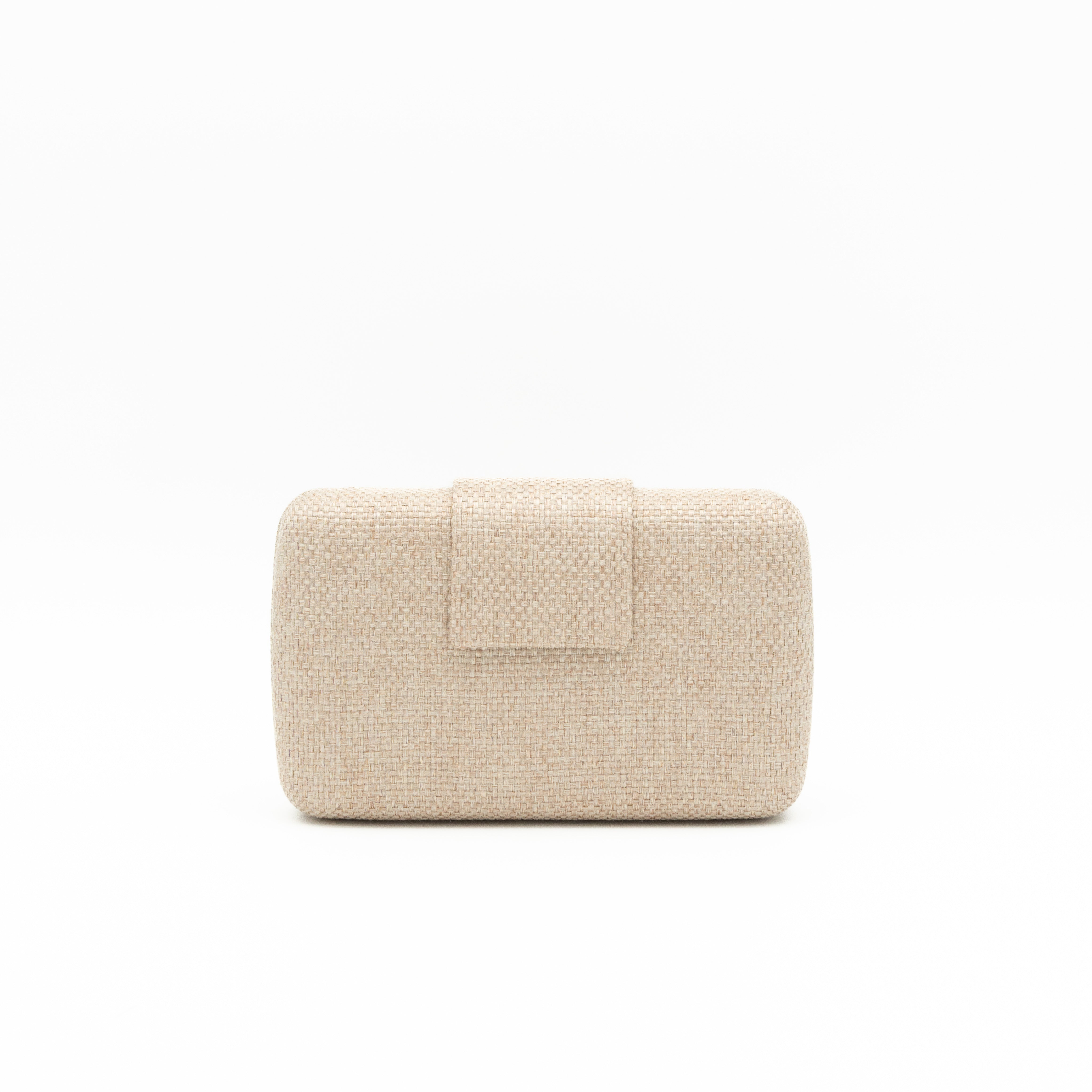 Bolso de fiesta de rafia beige con solapa y cadena metálica fina desmontable