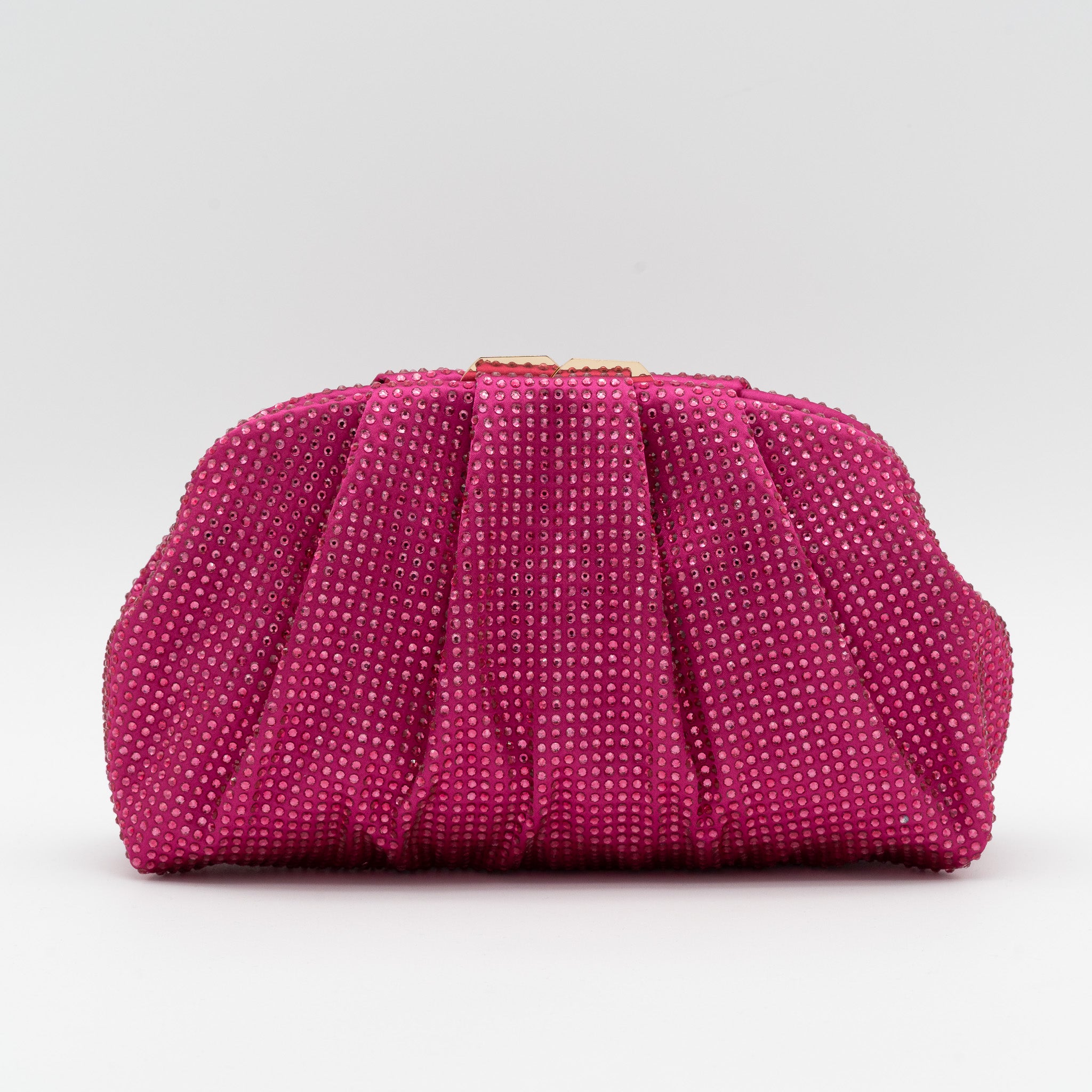 Bolso de fiesta raso fucsia con pedrería y fruncido