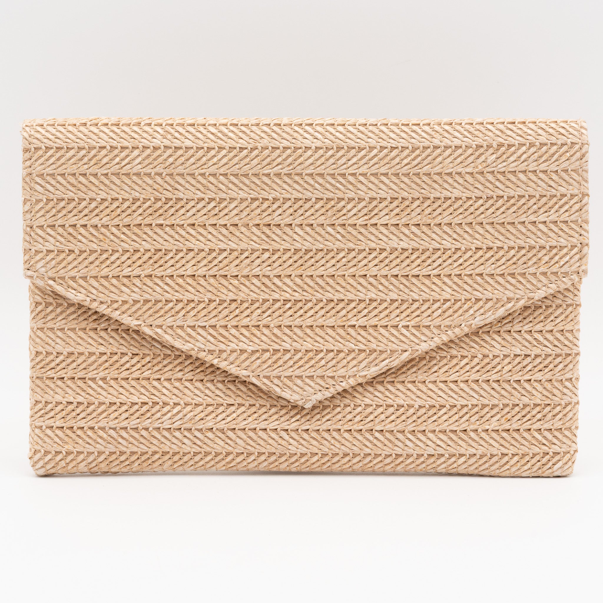 Bolso de fiesta con diseño de rafia trenzada nude en formato sobre con cadena desmontable