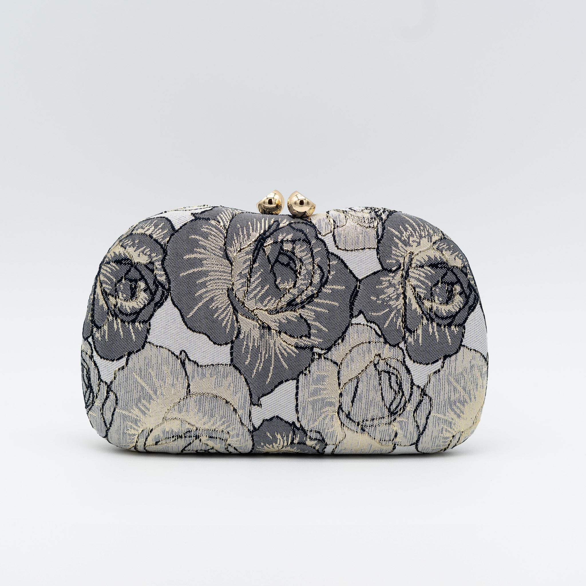 Clutch de fiesta con bordado de rosas, cierre de bolitas y cadena desmontable. Color negro