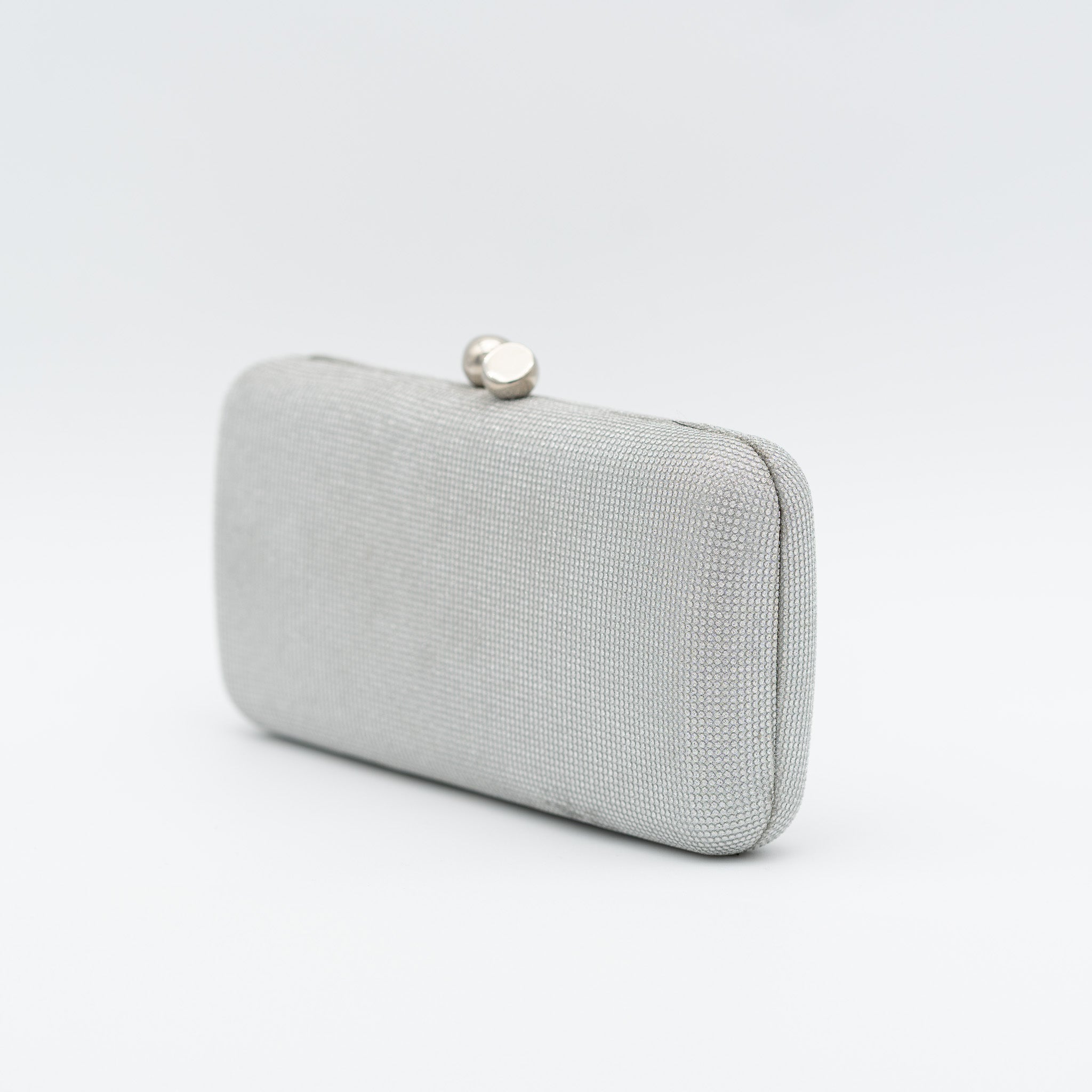 Clutch de fiesta con pedrería plateado, cierre de bola y cadena desmontable, ideal para bodas y cócteles