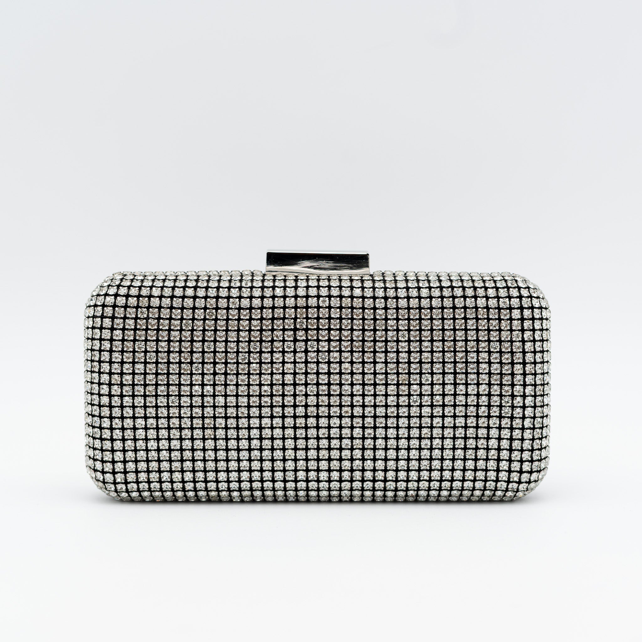 Clutch de fiesta negro plata con pedrería completa, cierre metálico y cadena desmontable, ideal para bodas y cócteles