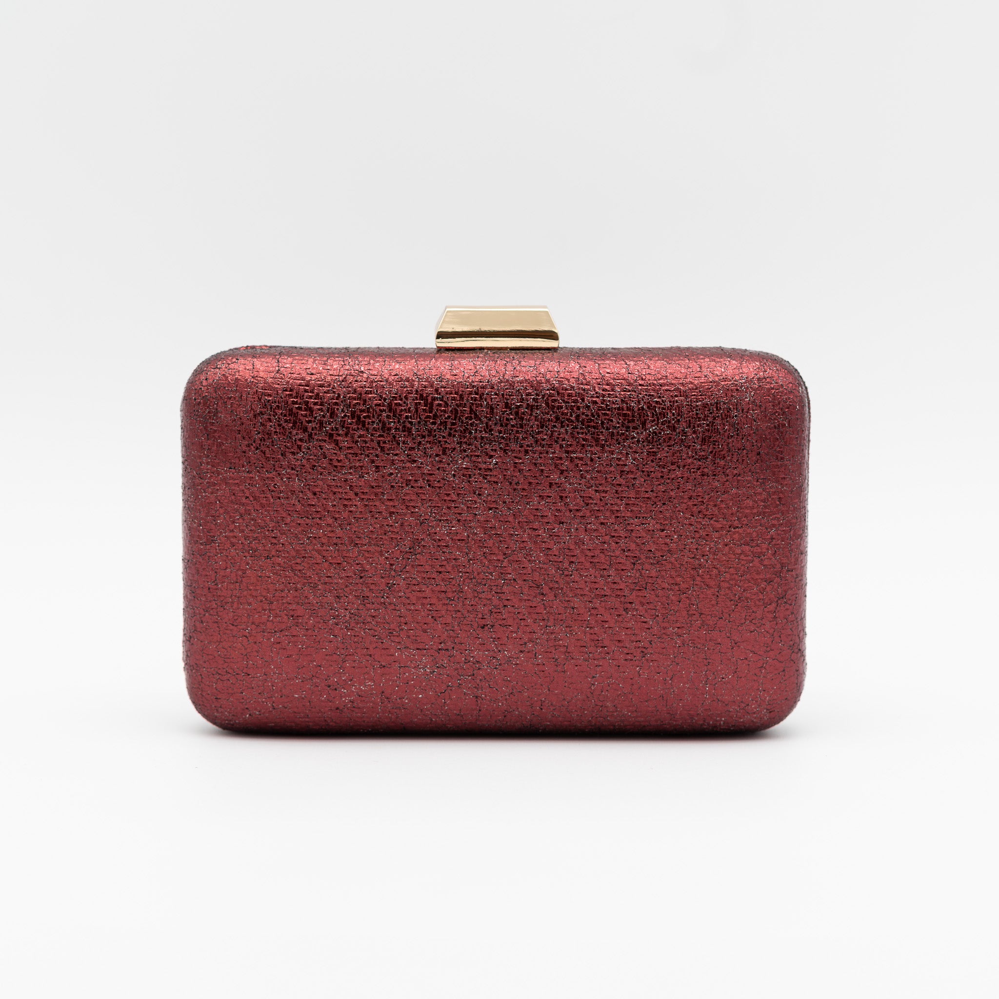 Clutch de fiesta en polipiel granate con acabado metalizado, cierre superior y cadena desmontable, ideal para bodas y cócteles