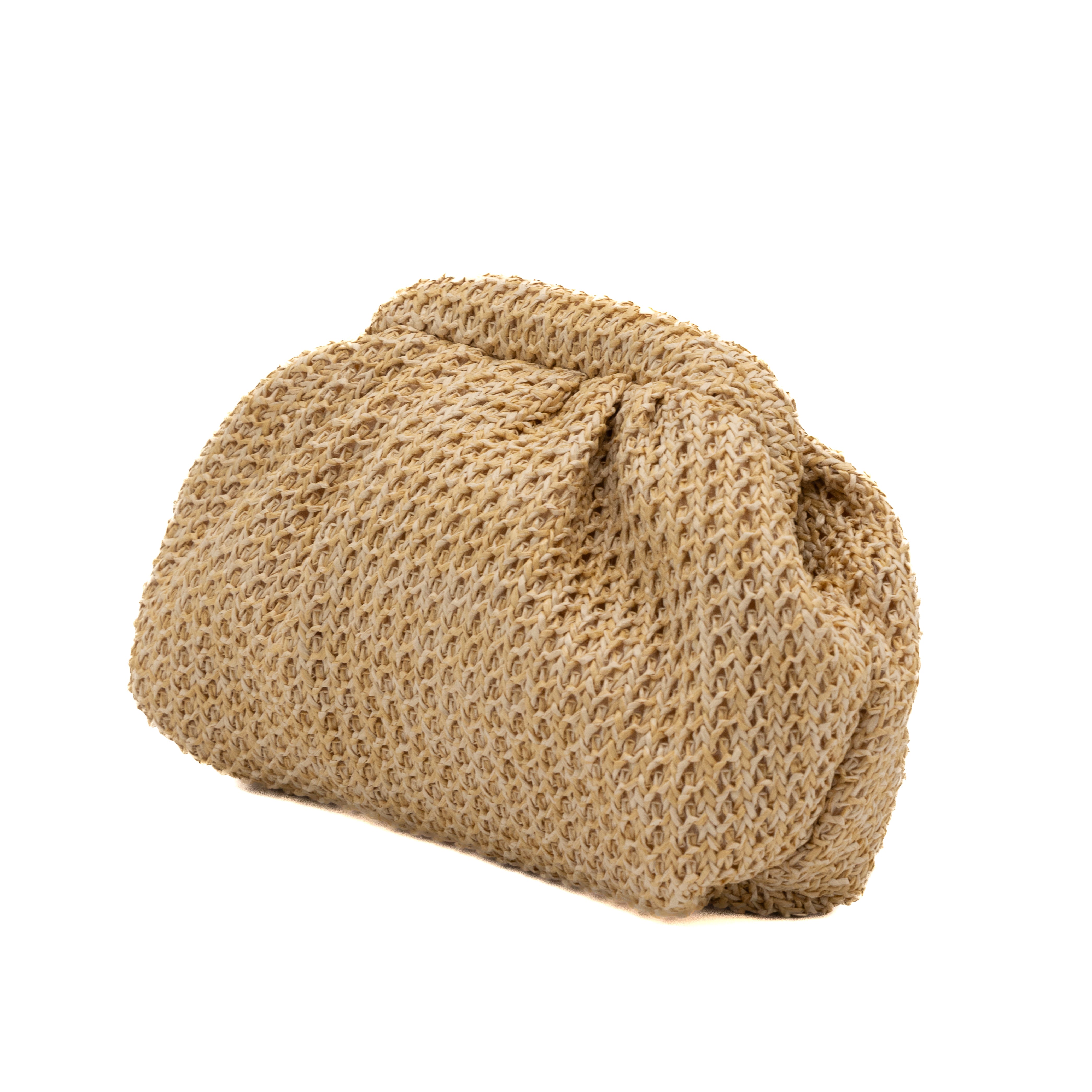 Bolso de mano de rafia natural con diseño fruncido