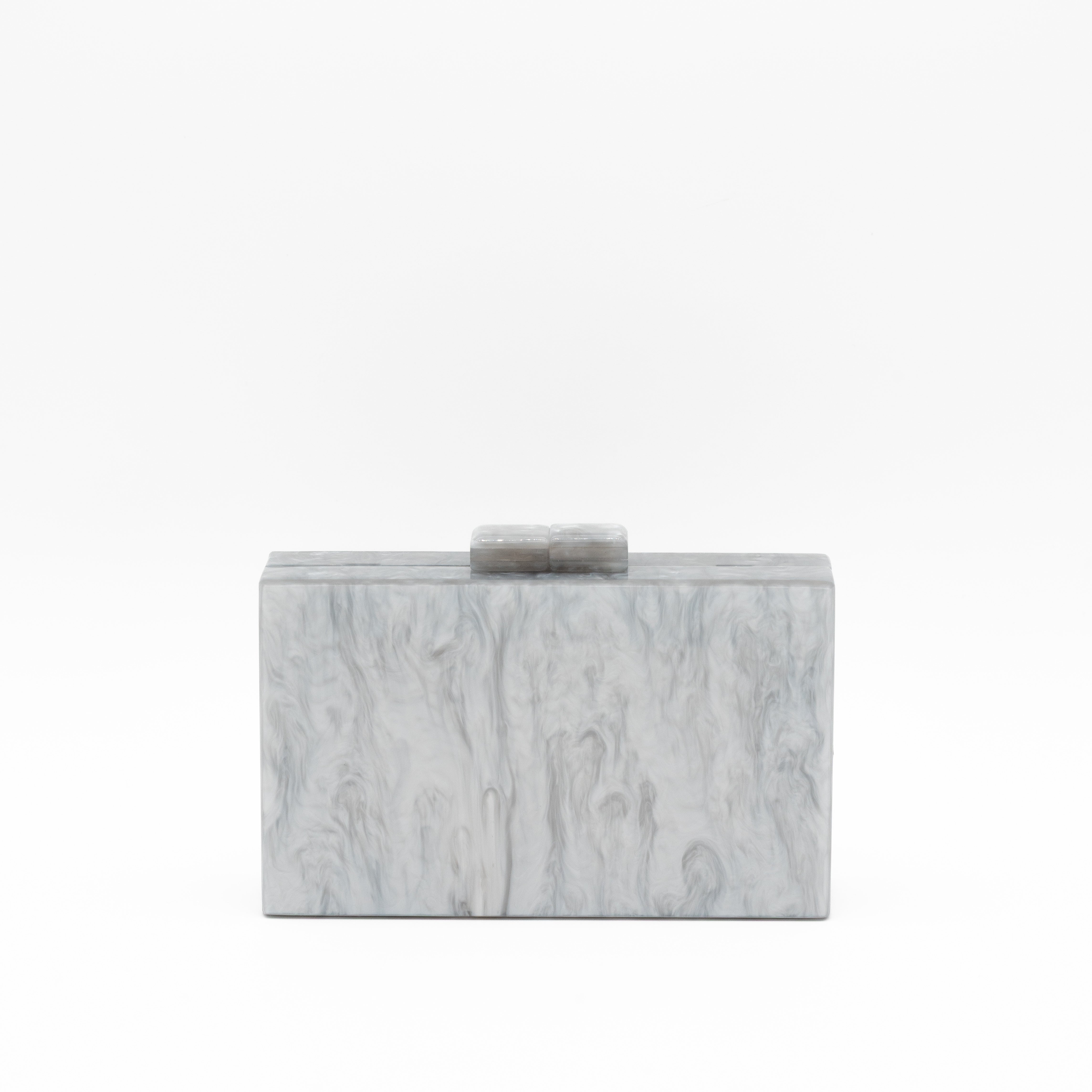 Bolso de fiesta con acabado efecto nácar plata y diseño rectangular elegante