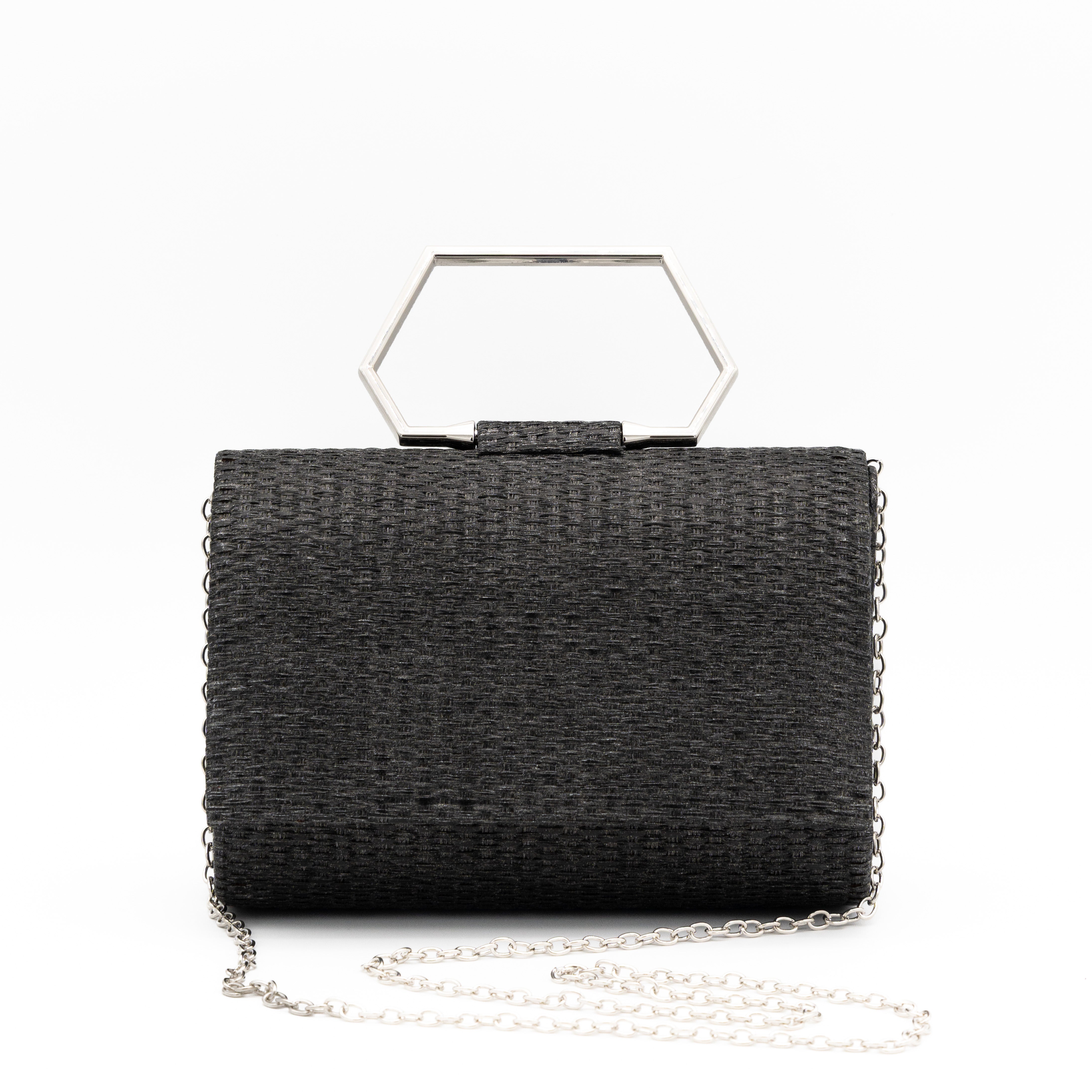 Bolso de mano de rafia negro con asa geométrica metálica
