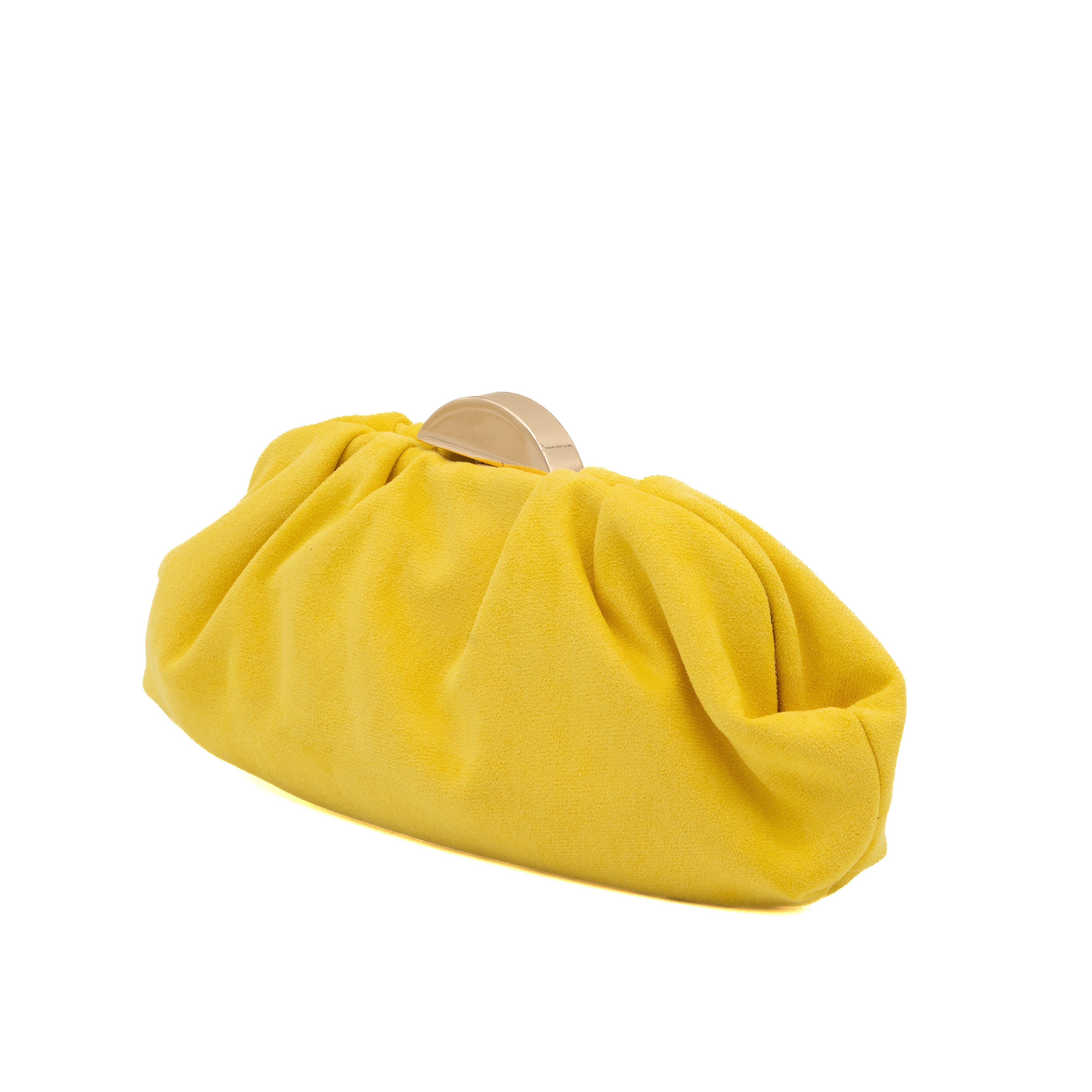 Bolso de fiesta tipo antelina amarillo claro con detalle de media luna metálica
