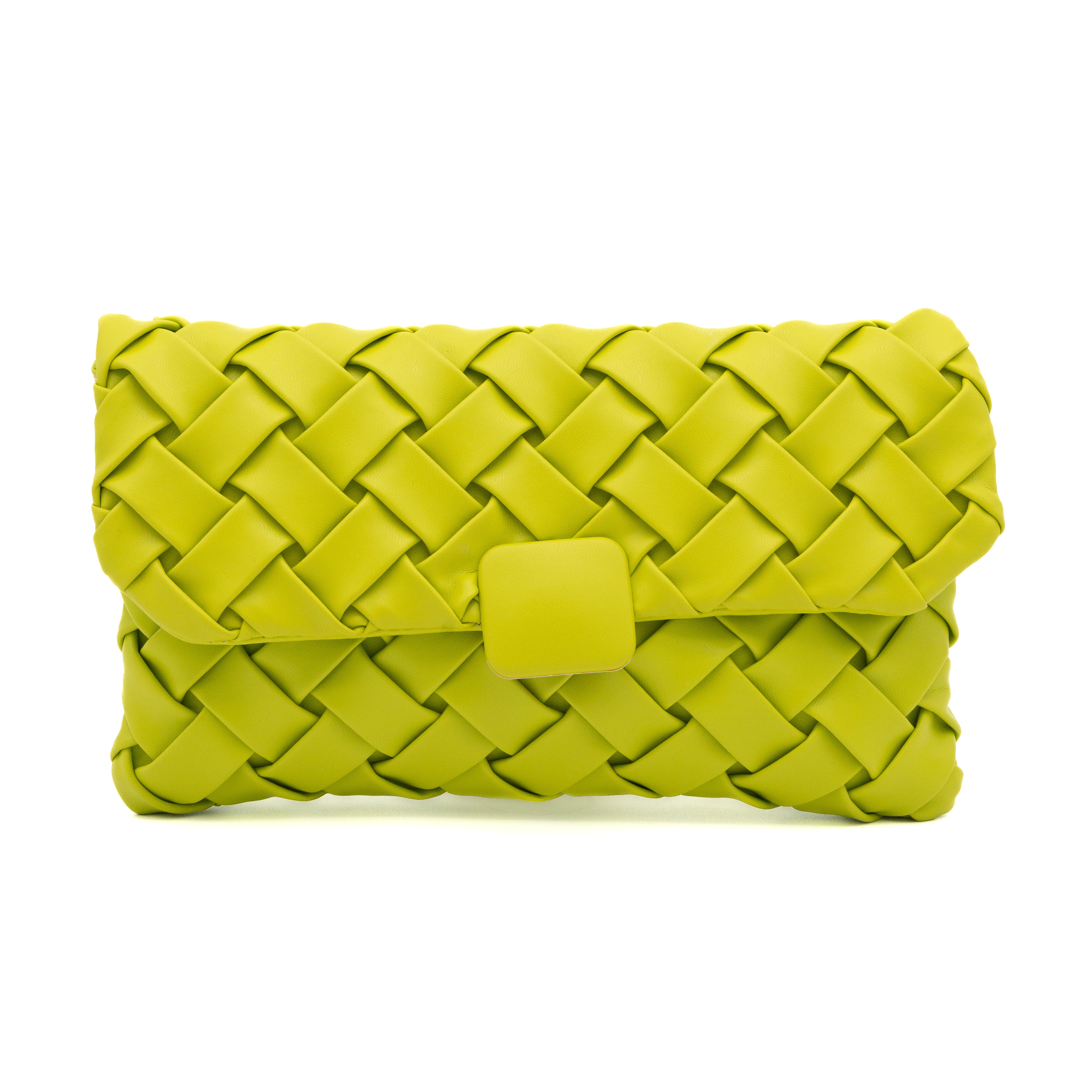 Bolso clutch de polipiel trenzada lima con solapa y cadena