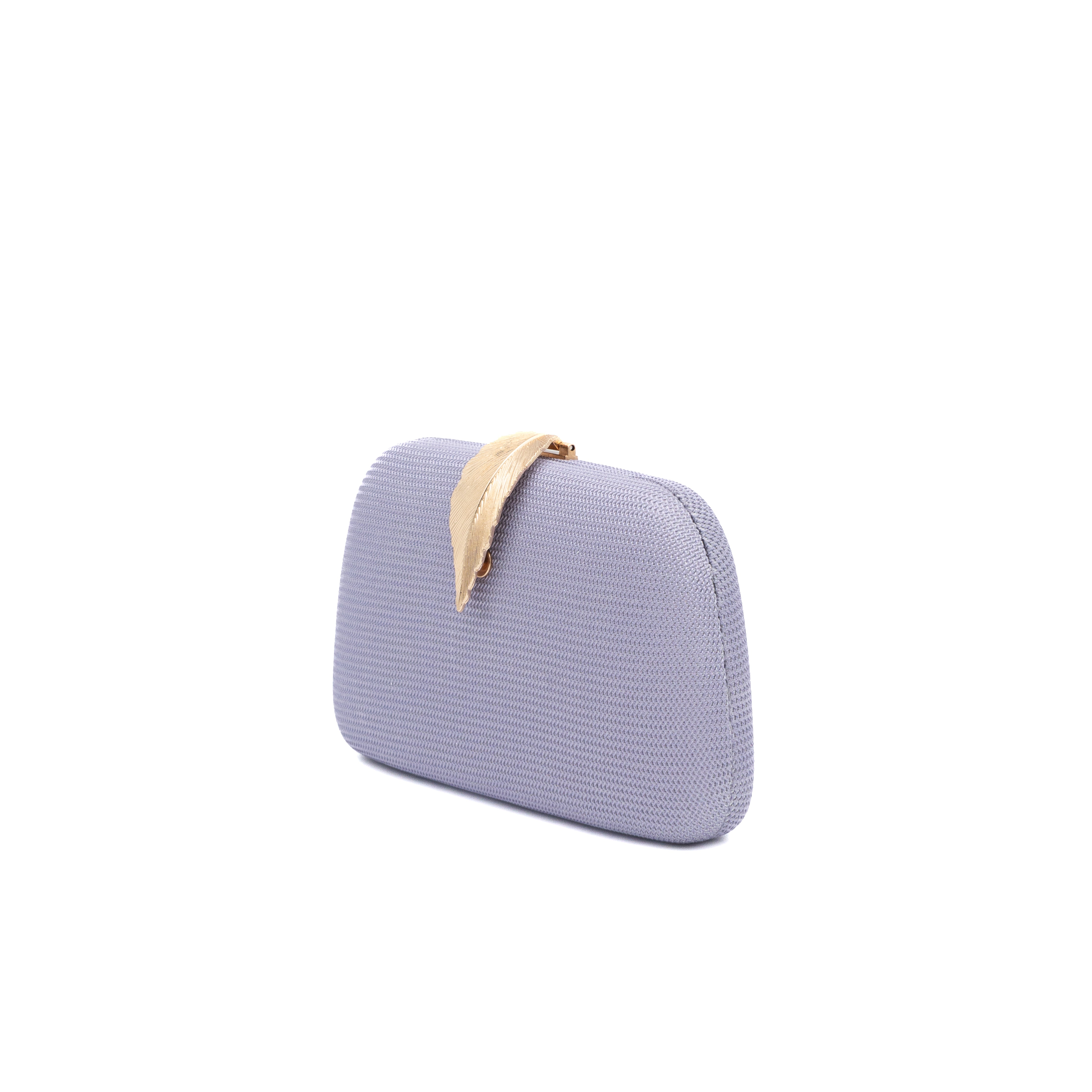 Bolso clutch rígido de malla lila con cierre de hoja