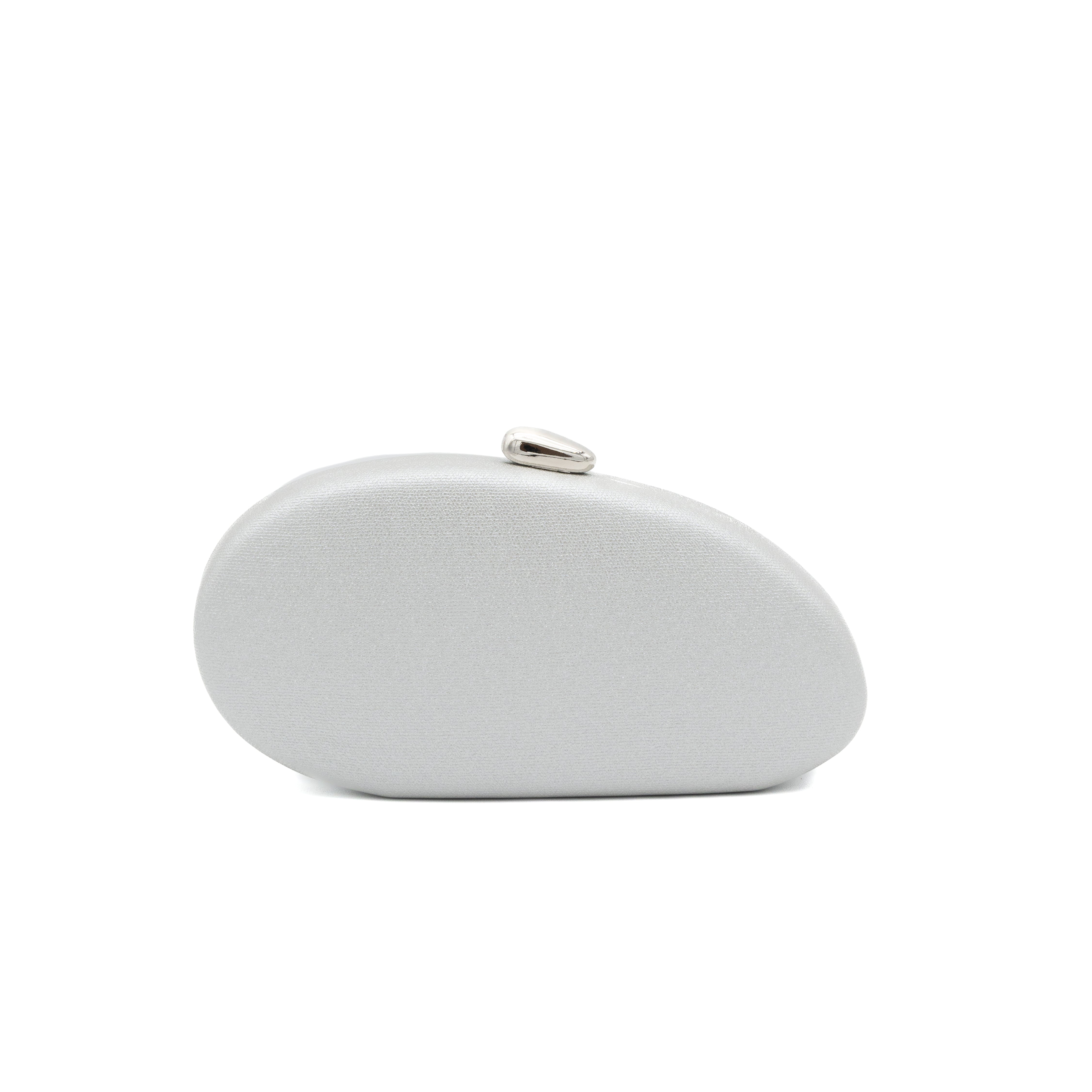 Bolso clutch rígido ovalado de polipiel metalizada plata