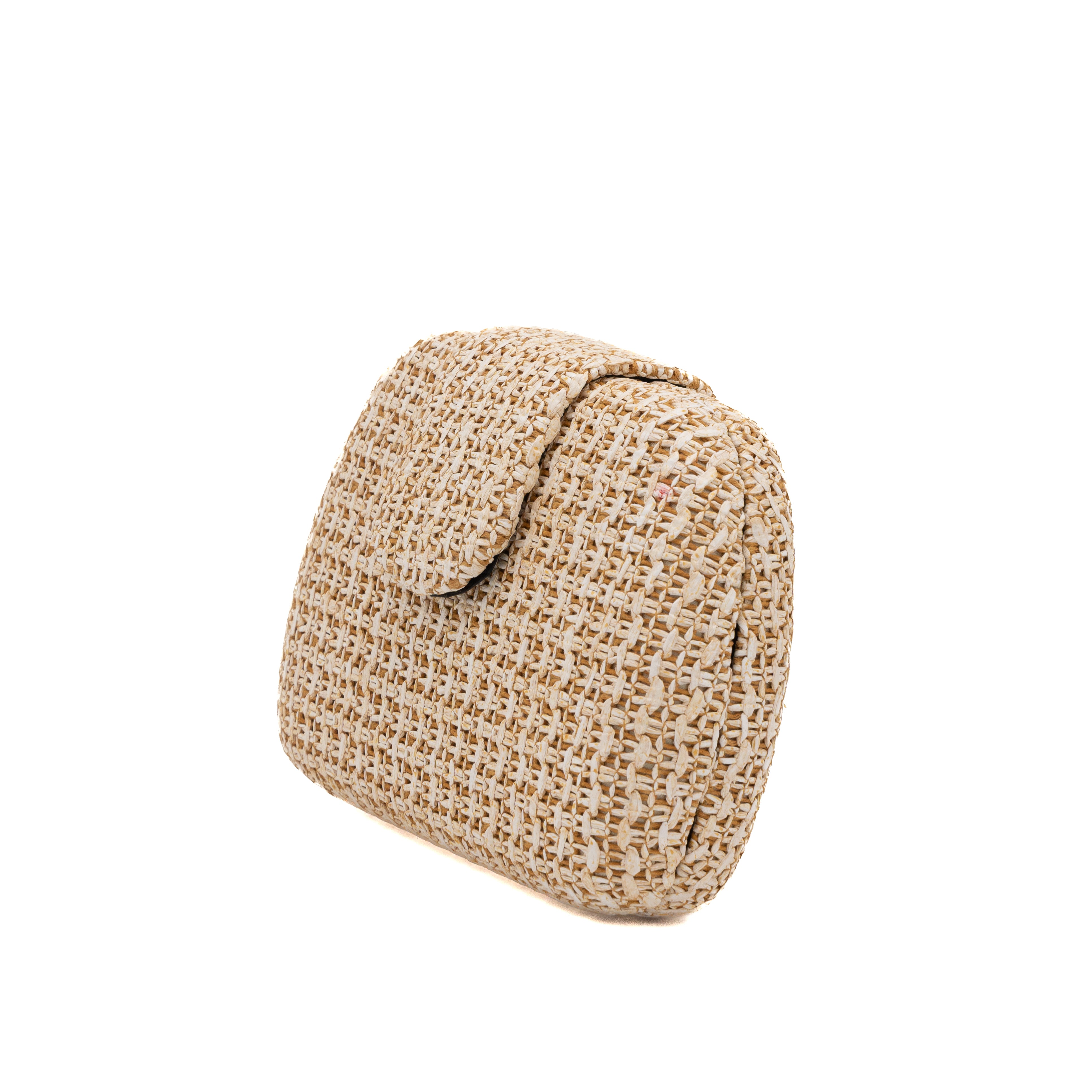 Bolso clutch rígido ovalado de rafia trenzada camel