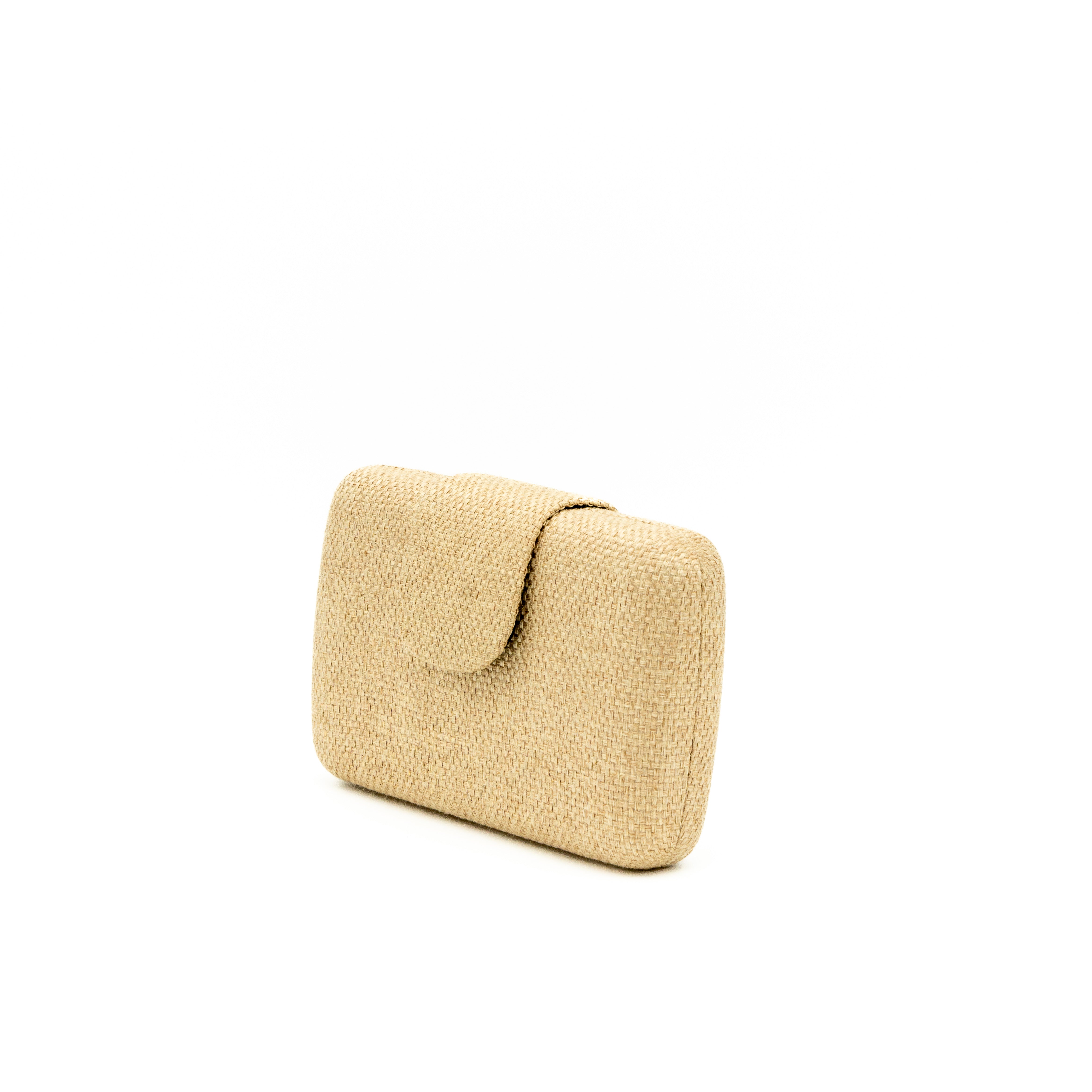 Bolso de fiesta de rafia oro con solapa y cadena metálica fina desmontable